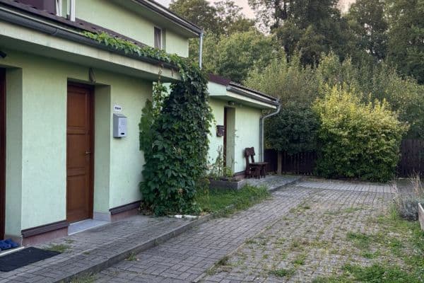 Prenájom bytu 3-izbový 76 m², SO POÚ Třinec Prenájom bytu 3-izbový 76 m², SO POÚ Třinec
