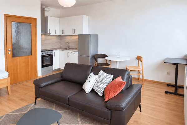 Prenájom bytu 1-izbový 38 m², U Měšťanského pivovaru, Praha Prenájom bytu 1-izbový 38 m², U Měšťanského pivovaru, Praha