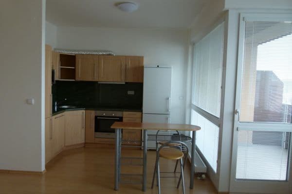 Prenájom bytu 1-izbový 39 m², Chudčická, Brno Prenájom bytu 1-izbový 39 m², Chudčická, Brno
