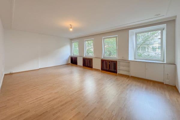 Prenájom bytu 3-izbový 88 m², Ruhrstraße 13-15, Witten, Severné Porýnie - Westfálsko Prenájom bytu 3-izbový 88 m², Ruhrstraße 13-15, Witten, Severné Porýnie - Westfálsko