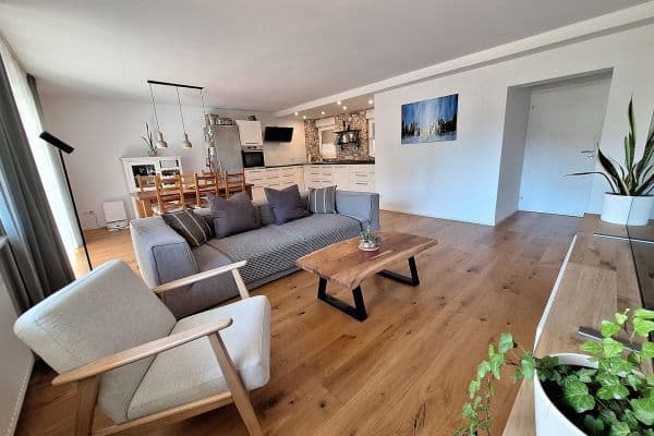 Predaj bytu 3-izbový 95 m², Karlsruhe, Bádensko-Wurttembersko Predaj bytu 3-izbový 95 m², Karlsruhe, Bádensko-Wurttembersko