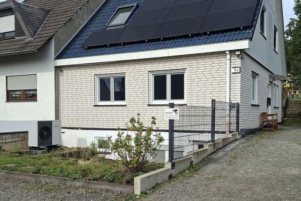 Predaj domu 125 m², pozemok 789 m², Siegburg Predaj domu 125 m², pozemok 789 m², Siegburg