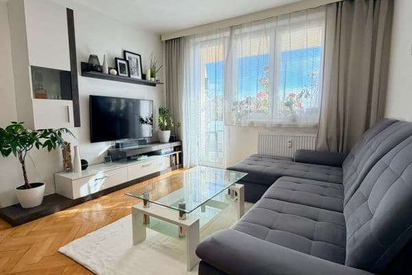 Predaj bytu 3-izbový 72 m², Boršovská, České Budějovice Predaj bytu 3-izbový 72 m², Boršovská, České Budějovice
