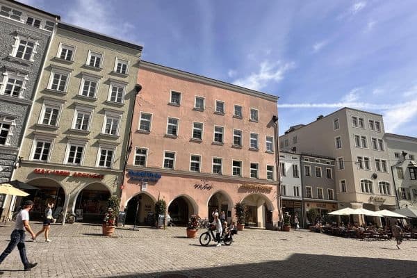 Predaj kancelárie 87 m², Max-Josefs-Platz 12a, Rosenheim, Bavorsko Predaj kancelárie 87 m², Max-Josefs-Platz 12a, Rosenheim, Bavorsko