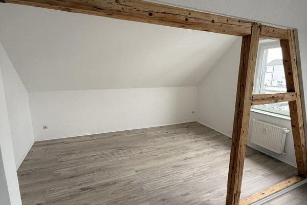 Prenájom bytu 3-izbový 75 m², Blumenstr. 47, Radevormwald Prenájom bytu 3-izbový 75 m², Blumenstr. 47, Radevormwald