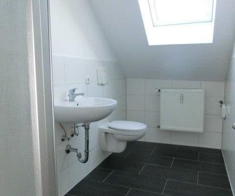 Prenájom bytu 2-izbový 38 m², Schlachthofstr. 38, Glauchau Prenájom bytu 2-izbový 38 m², Schlachthofstr. 38, Glauchau