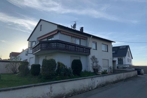Prenájom domu 150 m², pozemok 500 m², M.str, München, Bavorsko Prenájom domu 150 m², pozemok 500 m², M.str, München, Bavorsko