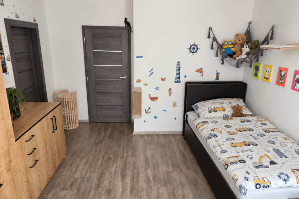 Predaj bytu 3-izbový 55 m², Pražská, SO POÚ Náchod Predaj bytu 3-izbový 55 m², Pražská, SO POÚ Náchod
