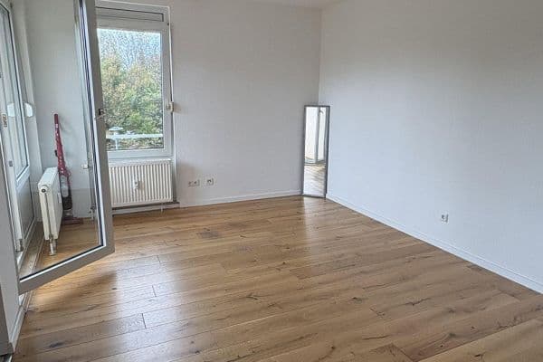 Prenájom bytu 1-izbový 27 m², Jenaerstr. 8, Karlsruhe, Bádensko-Wurttembersko Prenájom bytu 1-izbový 27 m², Jenaerstr. 8, Karlsruhe, Bádensko-Wurttembersko
