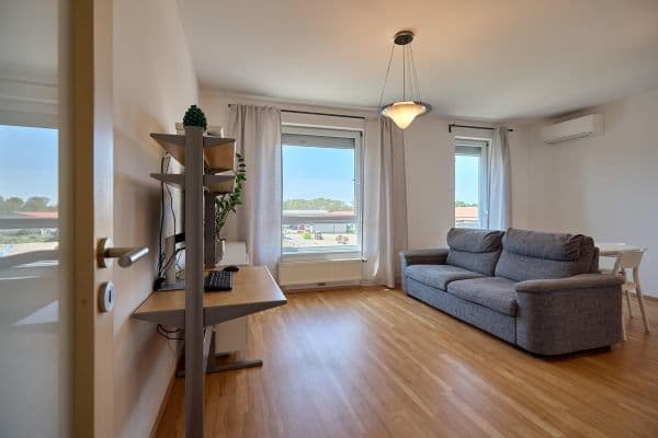 Predaj bytu 3-izbový 71 m², K Netlukám, Praha Predaj bytu 3-izbový 71 m², K Netlukám, Praha
