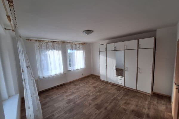 Prenájom bytu 3-izbový 82 m², Blahoslavova, Karlovy Vary Prenájom bytu 3-izbový 82 m², Blahoslavova, Karlovy Vary