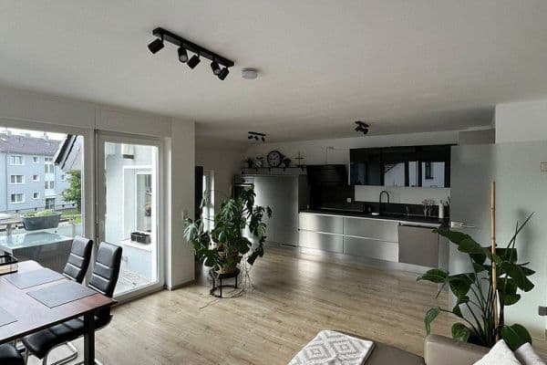 Prenájom bytu 4-izbový 96 m², Danziger Straße 1, Wermelskirchen Prenájom bytu 4-izbový 96 m², Danziger Straße 1, Wermelskirchen