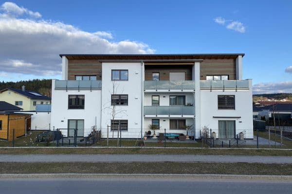 Prenájom bytu 3-izbový 86 m², Winterstraße 7, Bayerbach b. Ergoldsbach Prenájom bytu 3-izbový 86 m², Winterstraße 7, Bayerbach b. Ergoldsbach