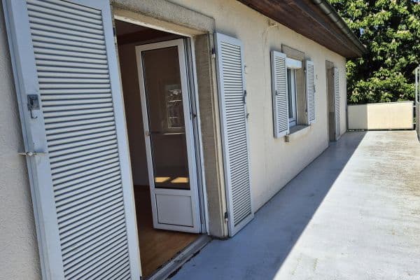 Prenájom bytu 3-izbový 113 m², Bad Säckingen Prenájom bytu 3-izbový 113 m², Bad Säckingen