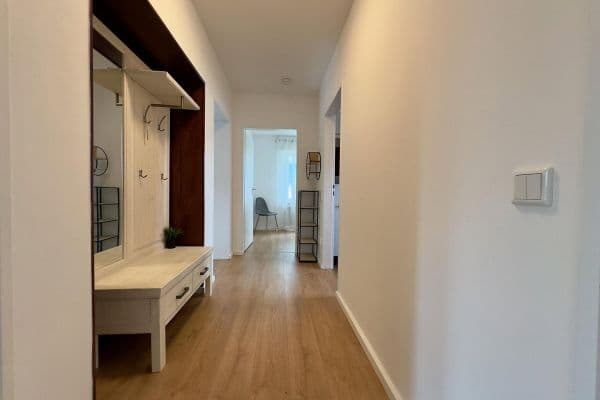 Prenájom bytu 3-izbový 65 m², Langenfeld Prenájom bytu 3-izbový 65 m², Langenfeld