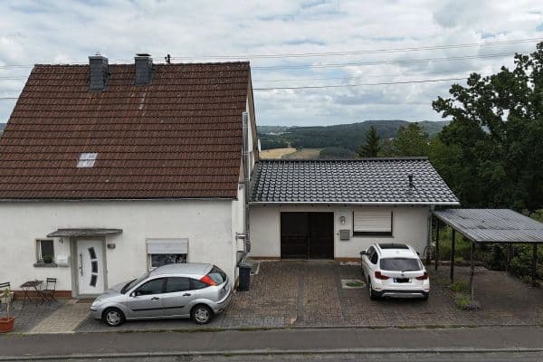 Predaj domu 184 m², pozemok 750 m², Hachenburger Straße 4, Müschenbach Predaj domu 184 m², pozemok 750 m², Hachenburger Straße 4, Müschenbach