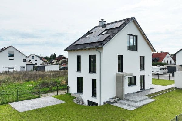 Predaj domu 164 m², pozemok 602 m², Zimmererweg 3, Bergkirchen, Bavorsko Predaj domu 164 m², pozemok 602 m², Zimmererweg 3, Bergkirchen, Bavorsko