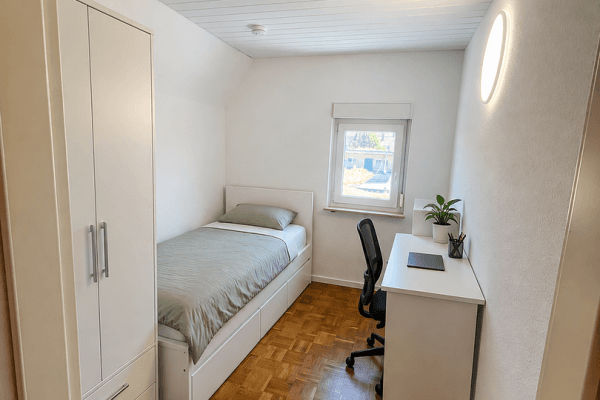Prenájom bytu 9 m², Bottwarbahnstraße 25, Heilbronn, Bádensko-Wurttembersko Prenájom bytu 9 m², Bottwarbahnstraße 25, Heilbronn, Bádensko-Wurttembersko
