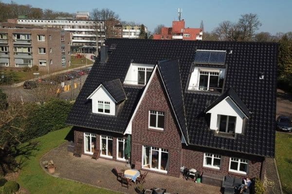 Prenájom bytu 3-izbový 135 m², Fahltsweide, 3, Rellingen Prenájom bytu 3-izbový 135 m², Fahltsweide, 3, Rellingen
