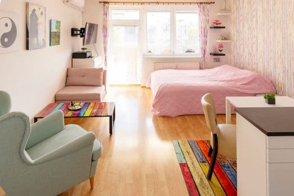 Predaj bytu 1-izbový 31 m², Podkovářská, Praha Predaj bytu 1-izbový 31 m², Podkovářská, Praha