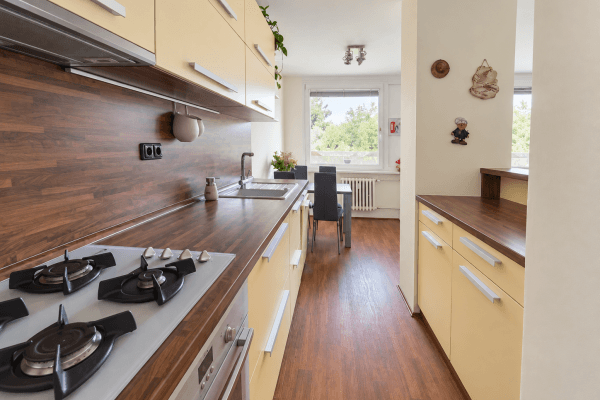 Predaj bytu 3-izbový 70 m², Vratislavská, Praha Predaj bytu 3-izbový 70 m², Vratislavská, Praha
