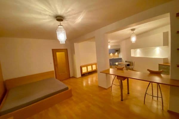 Prenájom bytu 1-izbový 55 m², Studentská, Poděbrady Prenájom bytu 1-izbový 55 m², Studentská, Poděbrady