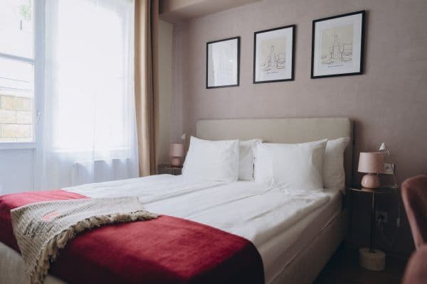 Prenájom bytu 16 m², Bulharská, Karlovy Vary, Karlovarský kraj Prenájom bytu 16 m², Bulharská, Karlovy Vary, Karlovarský kraj