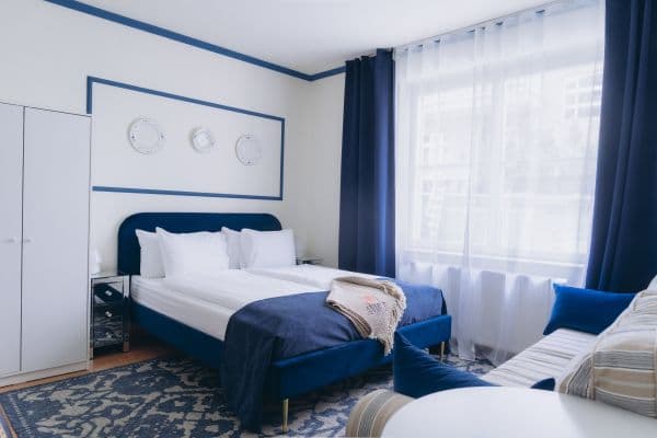 Prenájom bytu 25 m², Bulharská, Karlovy Vary, Karlovarský kraj Prenájom bytu 25 m², Bulharská, Karlovy Vary, Karlovarský kraj