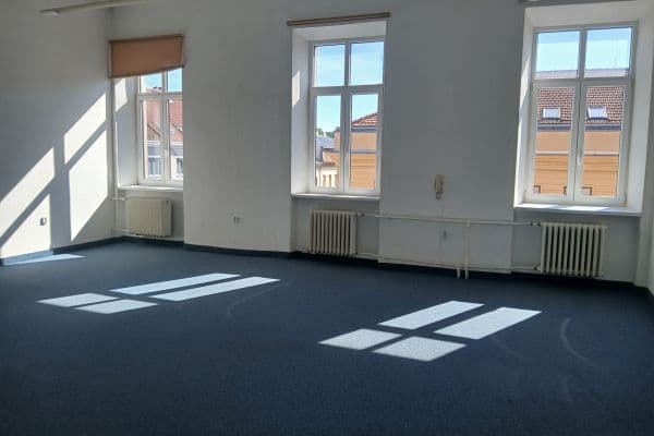 Prenájom kancelárie 79 m², Kounicova, Brno Prenájom kancelárie 79 m², Kounicova, Brno