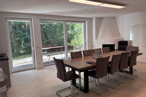 Prenájom bytu 5-izbový 115 m², Grünwald, Bavorsko Prenájom bytu 5-izbový 115 m², Grünwald, Bavorsko
