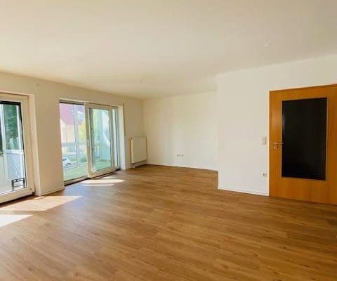 Prenájom bytu 3-izbový 87 m², Leipzigerstraße 14, Bad Windsheim Prenájom bytu 3-izbový 87 m², Leipzigerstraße 14, Bad Windsheim