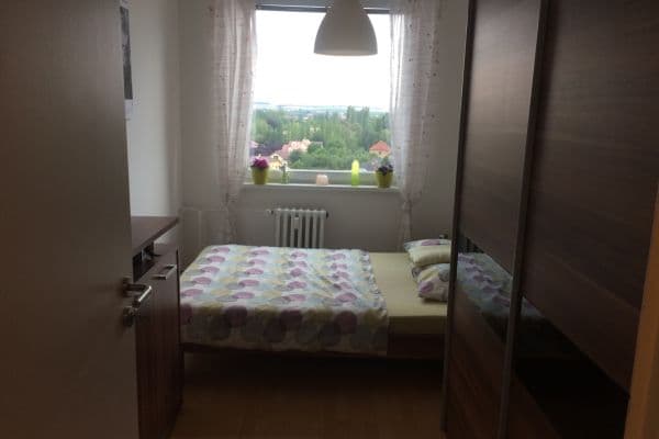 Prenájom bytu 2-izbový 44 m², Želivského, SO POÚ Kolín Prenájom bytu 2-izbový 44 m², Želivského, SO POÚ Kolín