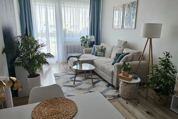 Prenájom bytu 2-izbový 54 m², Milánská, Praha Prenájom bytu 2-izbový 54 m², Milánská, Praha