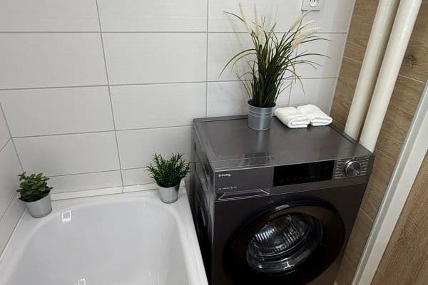 Prenájom bytu 2-izbový 56 m², Provaznická, Ostrava Prenájom bytu 2-izbový 56 m², Provaznická, Ostrava