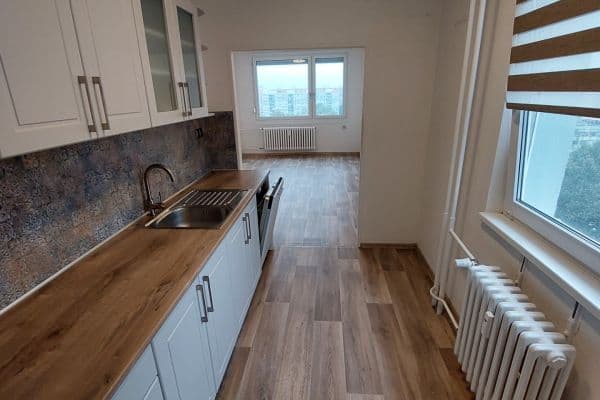 Prenájom bytu 3-izbový 67 m², Křejpského, Praha Prenájom bytu 3-izbový 67 m², Křejpského, Praha