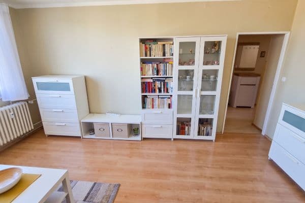 Prenájom bytu 3-izbový 62 m², V Průčelí, Praha Prenájom bytu 3-izbový 62 m², V Průčelí, Praha