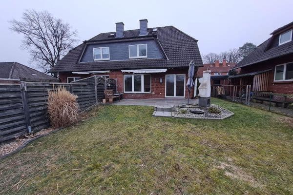Predaj domu 104 m², pozemok 437 m², Neustadt am Rübenberge Predaj domu 104 m², pozemok 437 m², Neustadt am Rübenberge