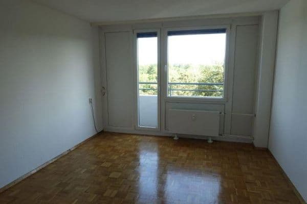 Prenájom bytu 3-izbový 80 m², Im Asemwald, Stuttgart, Bádensko-Wurttembersko Prenájom bytu 3-izbový 80 m², Im Asemwald, Stuttgart, Bádensko-Wurttembersko