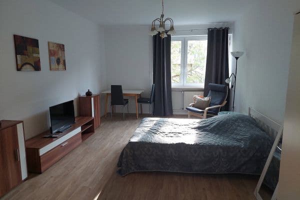 Prenájom bytu 1-izbový 34 m², Altmarkstraße 00, Berlin Prenájom bytu 1-izbový 34 m², Altmarkstraße 00, Berlin