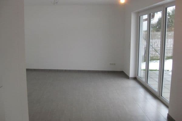 Prenájom bytu 4-izbový 100 m², Eltville Prenájom bytu 4-izbový 100 m², Eltville