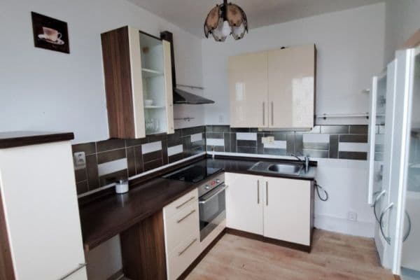 Prenájom bytu 2-izbový 44 m², Karla Sedláka, SO POÚ Litovel Prenájom bytu 2-izbový 44 m², Karla Sedláka, SO POÚ Litovel