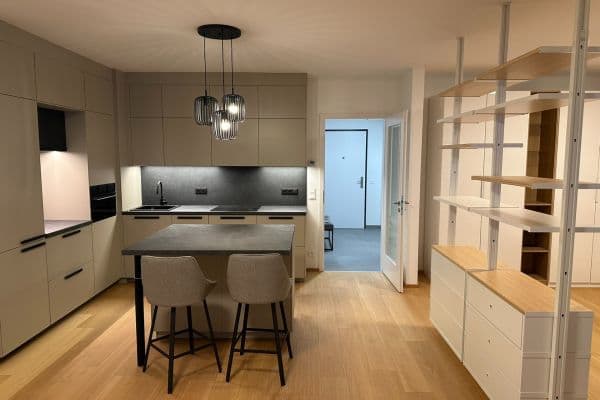 Prenájom bytu 2-izbový 53 m², Za Pískovnou, Praha Prenájom bytu 2-izbový 53 m², Za Pískovnou, Praha