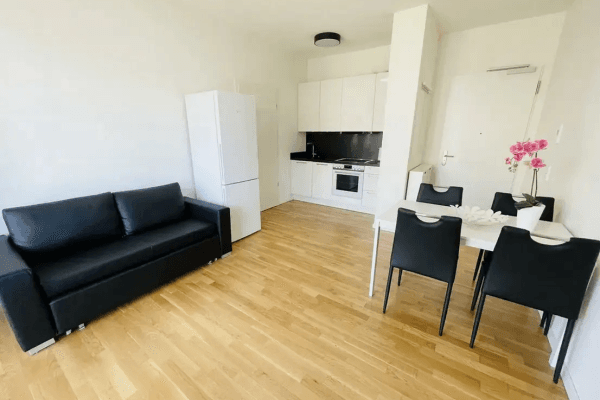 Prenájom bytu 2-izbový 55 m², Berlin, Berlín Prenájom bytu 2-izbový 55 m², Berlin, Berlín
