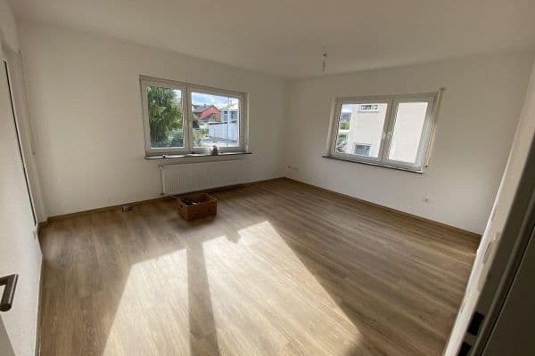 Prenájom bytu 3-izbový 87 m², Hohberg-Niederschopfheim Prenájom bytu 3-izbový 87 m², Hohberg-Niederschopfheim