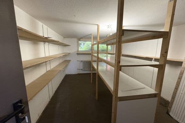 Prenájom nebytového priestoru 15 m², Brettergartenstraße 57, Nürnberg Prenájom nebytového priestoru 15 m², Brettergartenstraße 57, Nürnberg