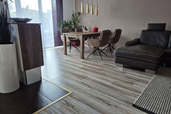 Predaj bytu 4-izbový 102 m², Troisdorf Predaj bytu 4-izbový 102 m², Troisdorf