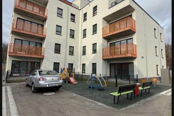 Prenájom bytu 3-izbový 89 m², Alt-Biesdorf 49A, Berlin, Berlín Prenájom bytu 3-izbový 89 m², Alt-Biesdorf 49A, Berlin, Berlín