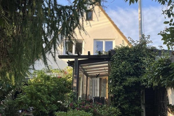 Predaj domu 107 m², pozemok 535 m², Schenefeld Predaj domu 107 m², pozemok 535 m², Schenefeld