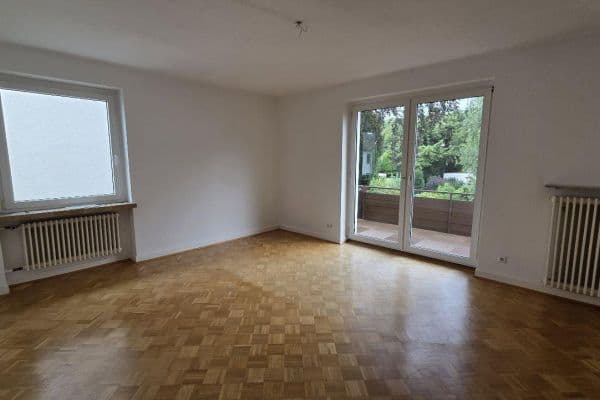 Prenájom bytu 4-izbový 100 m², Schatenstr. 14, Bielefeld, Severné Porýnie - Westfálsko Prenájom bytu 4-izbový 100 m², Schatenstr. 14, Bielefeld, Severné Porýnie - Westfálsko