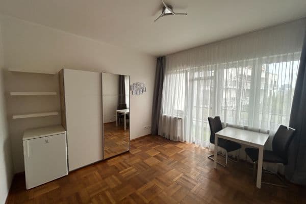 Prenájom bytu 1-izbový 32 m², Pekařská, Brno Prenájom bytu 1-izbový 32 m², Pekařská, Brno